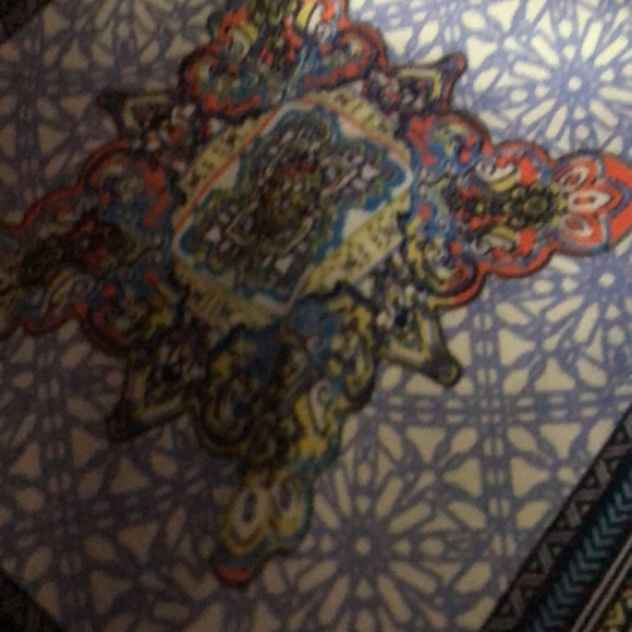 Brand new without tags asymmetrical flowy tribal tank F - Picture 5 of 8